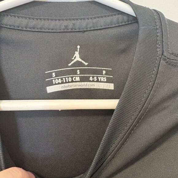 Air Jordan Long Sleeved Shirt Tee Basketball Black Green Size 5T "Jump Man" - Picture 4 of 5